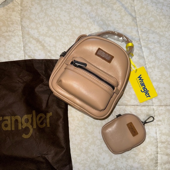 Wrangler Tan Mini Backpack Set - Picture 7 of 7